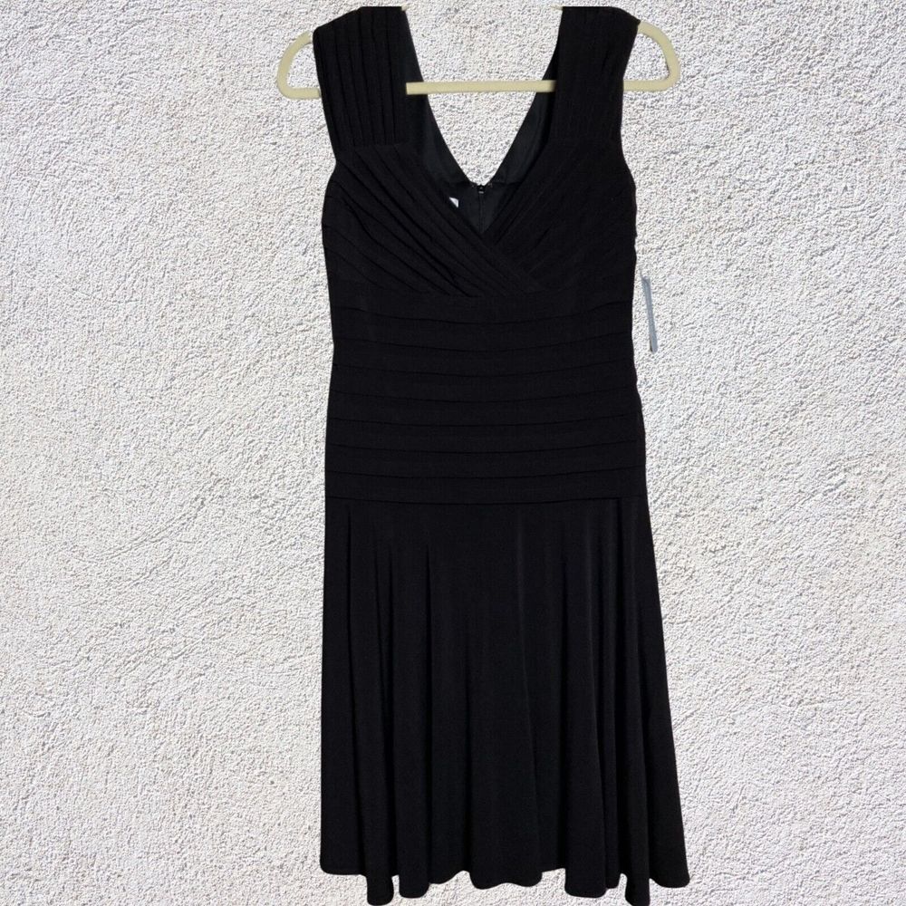 NWT London Times Women V-Neck Polished‎ Swing Dress Size 6 Flowy Black Tiered